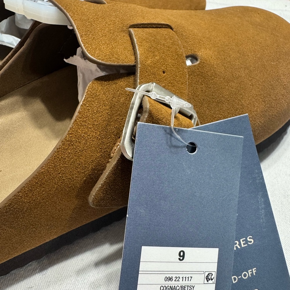 Universal Thread Cognac Suede Clogs with Buckle faux suede sz 9 NWT - Picture 3 of 4